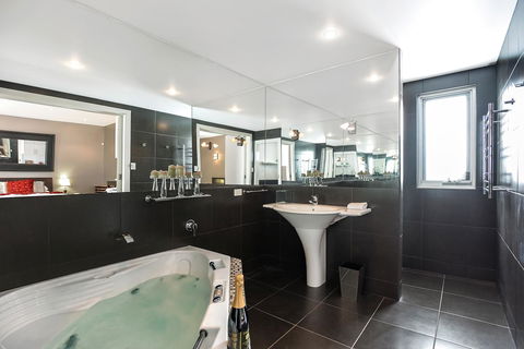 Esplanade Escape - Accommodation Yamba 7