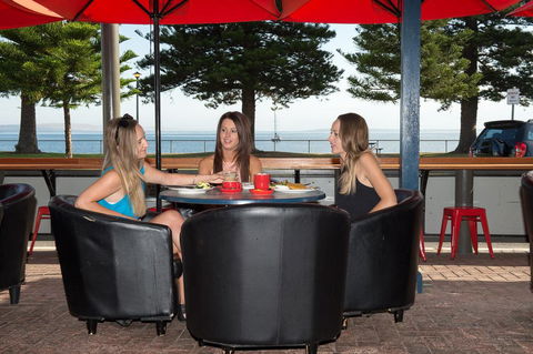 Grand Tasman Hotel - Accommodation Yamba 14