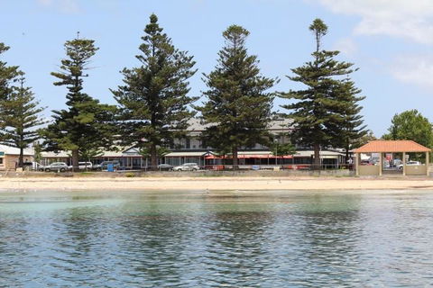 Grand Tasman Hotel - Accommodation Yamba 34