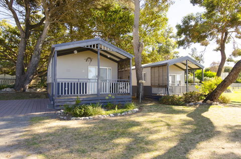 Lakeside Tourist Park - Accommodation Yamba 2