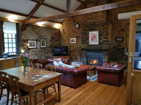 William Hunt's Retreat - Cypress Studio - Accommodation Yamba 0