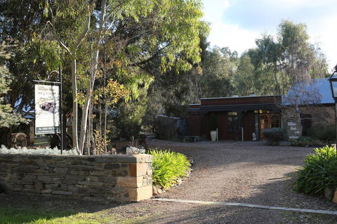 William Hunt's Retreat - Cypress Studio - Accommodation Yamba 15