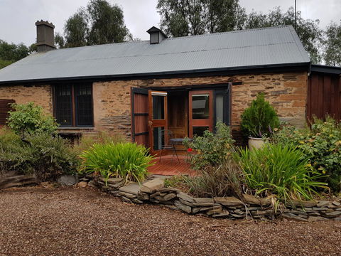 William Hunt's Retreat - Cypress Studio - Accommodation Yamba 10