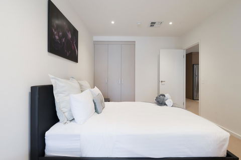 Ther-Rich 2Brm CBD Apartment - Accommodation Yamba 0
