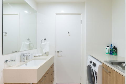 Ther-Rich 2Brm CBD Apartment - Accommodation Yamba 30
