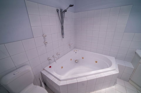 Marina Reflections - Accommodation Yamba 5