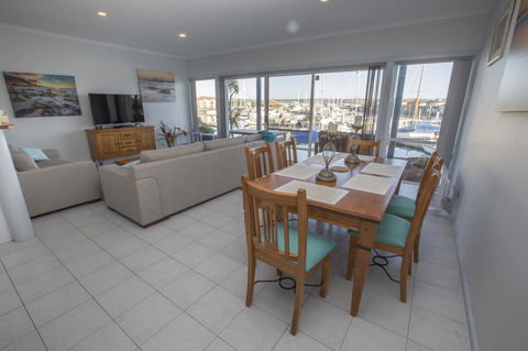 Marina Reflections - Accommodation Yamba 2