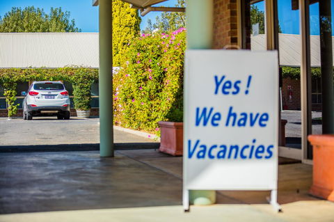 Country Roads Motor Inn Naracoorte - Accommodation Yamba 22
