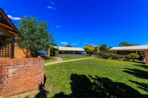 Country Roads Motor Inn Naracoorte - Accommodation Yamba 42