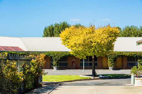 Country Roads Motor Inn Naracoorte - Accommodation Yamba 6
