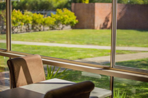 Country Roads Motor Inn Naracoorte - Accommodation Yamba 17