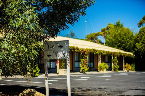 Country Roads Motor Inn Naracoorte - Accommodation Yamba 20