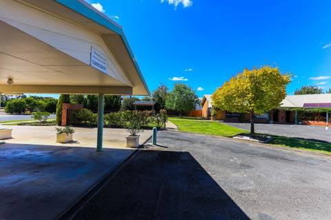 Country Roads Motor Inn Naracoorte - Accommodation Yamba 38