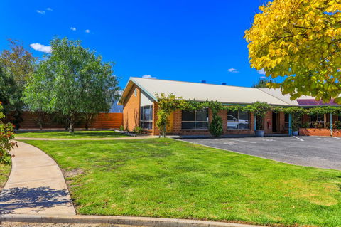 Country Roads Motor Inn Naracoorte - Accommodation Yamba 13