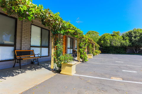 Country Roads Motor Inn Naracoorte - Accommodation Yamba 26