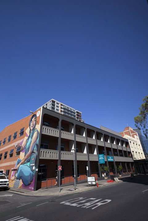 YHA Adelaide Central - Accommodation Yamba 6