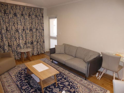 ADELAIDE CENTRAL APARTMENT - 3BR, 2BATH & CARPARK - Accommodation Yamba 3