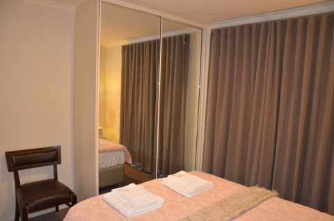 ADELAIDE CENTRAL APARTMENT - 3BR, 2BATH & CARPARK - Accommodation Yamba 12