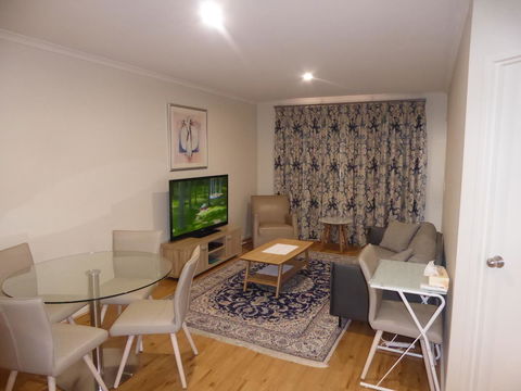ADELAIDE CENTRAL APARTMENT - 3BR, 2BATH & CARPARK - Accommodation Yamba 2