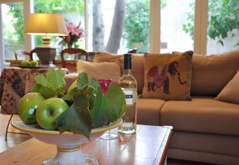 Athelney Cottage Bed And Breakfast - Accommodation Yamba 7