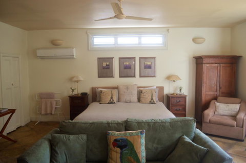Athelney Cottage Bed And Breakfast - Accommodation Yamba 16