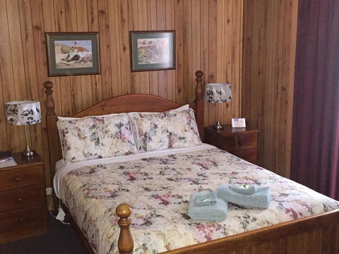 Clare Valley Cabins - Accommodation Yamba 28