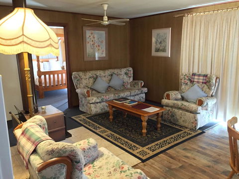 Clare Valley Cabins - Accommodation Yamba 24