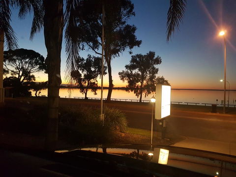 Barmera Lake Resort Motel - Accommodation Yamba 0