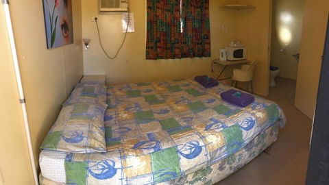 A1Cabins - Accommodation Yamba 5