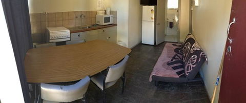 A1Cabins - Accommodation Yamba 1