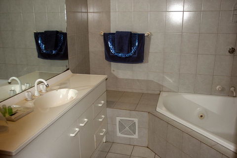 Navigators Motel & Diner - Accommodation Yamba 9