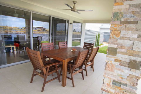 Brock's Base - Accommodation Yamba 2