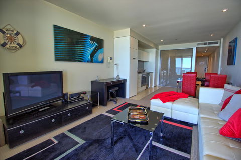 Pier 216 - Accommodation Yamba 2