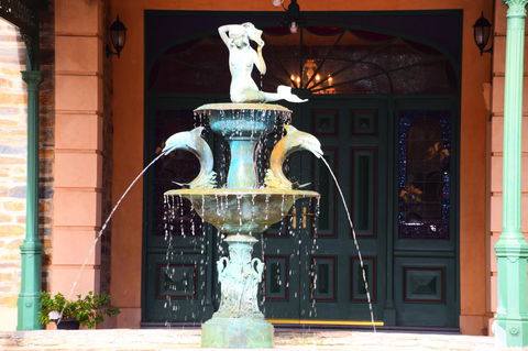 Grand Bluestone Mansion - Accommodation Yamba 9