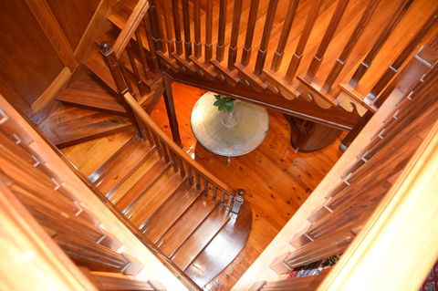 Grand Bluestone Mansion - Accommodation Yamba 21