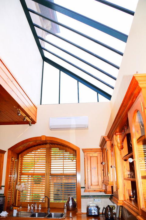 Grand Bluestone Mansion - Accommodation Yamba 11