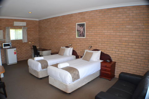 Deer Park Motor Inn Armidale - Accommodation Yamba 3