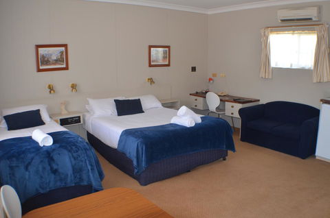 Deer Park Motor Inn Armidale - Accommodation Yamba 1