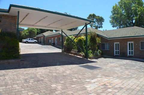 Deer Park Motor Inn Armidale - Accommodation Yamba 31