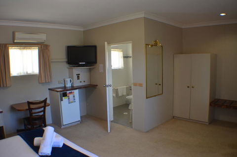 Deer Park Motor Inn Armidale - Accommodation Yamba 34