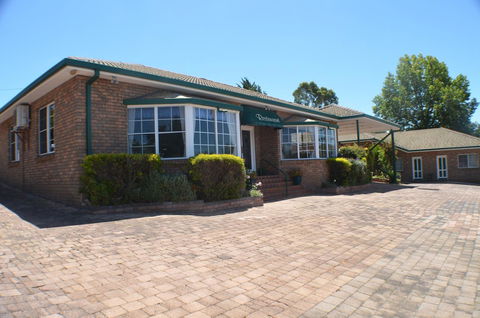 Deer Park Motor Inn Armidale - Accommodation Yamba 32