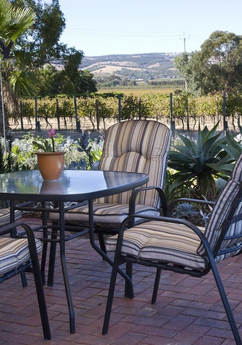 Linger Longer Vineyard - Accommodation Yamba 14