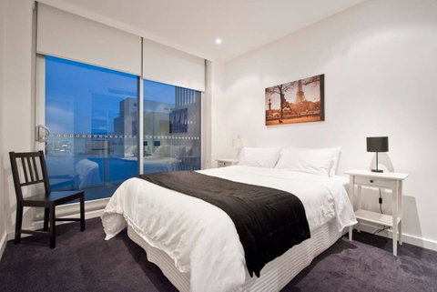 Luxury City Apt With Pool, Gym, Spa, Netflix - Accommodation Yamba 2