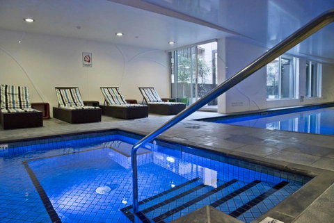 Luxury City Apt With Pool, Gym, Spa, Netflix - Accommodation Yamba 17