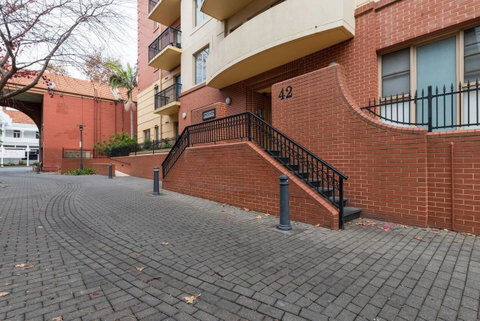 One Bedroom In Adelaideâ€™s East End FREE WIFI*Netflix*Parking - Accommodation Yamba 22