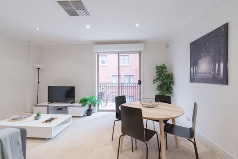 One Bedroom In Adelaideâ€™s East End FREE WIFI*Netflix*Parking - Accommodation Yamba 8