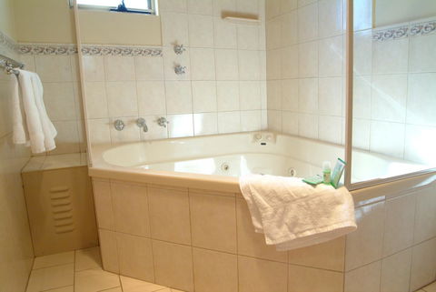 Victoria Hotel Strathalbyn - Accommodation Yamba 5