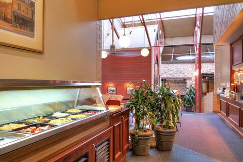 Victoria Hotel Strathalbyn - Accommodation Yamba 4