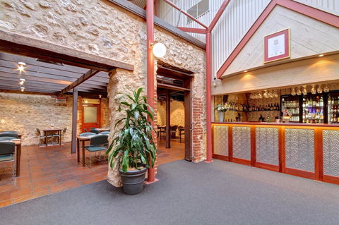 Victoria Hotel Strathalbyn - Accommodation Yamba 10