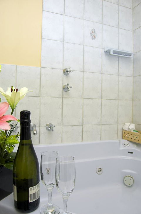 Victoria Hotel Strathalbyn - Accommodation Yamba 1